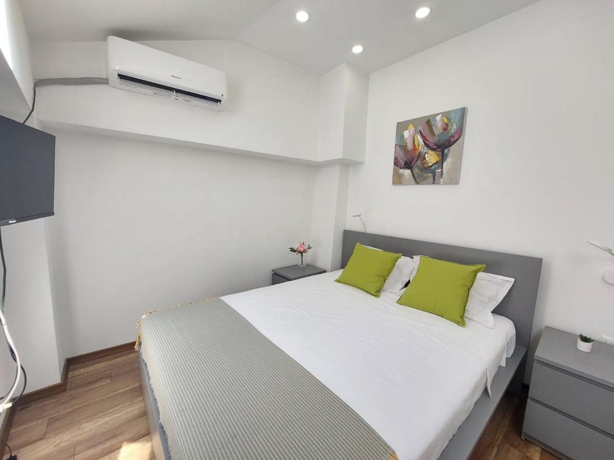 Sweet Dreams Suites Lovely Duplex Universitate Бухарест Экстерьер фото
